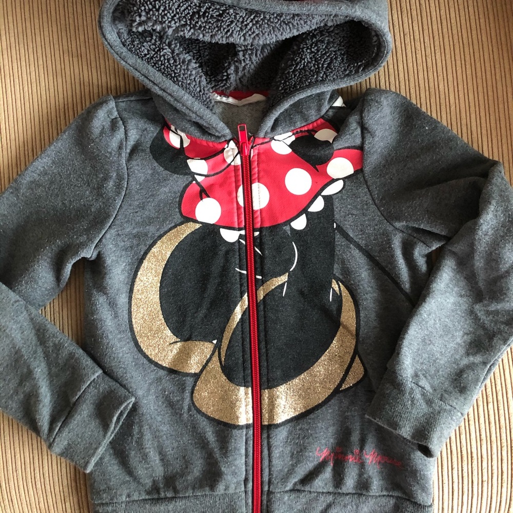 Minnie Mouse sweater in okay condition